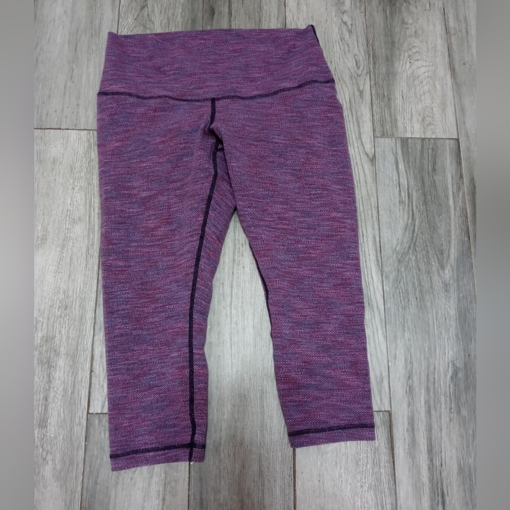 Lululemon Wunder Unders purple High Waisted cropped Athletic Leggings